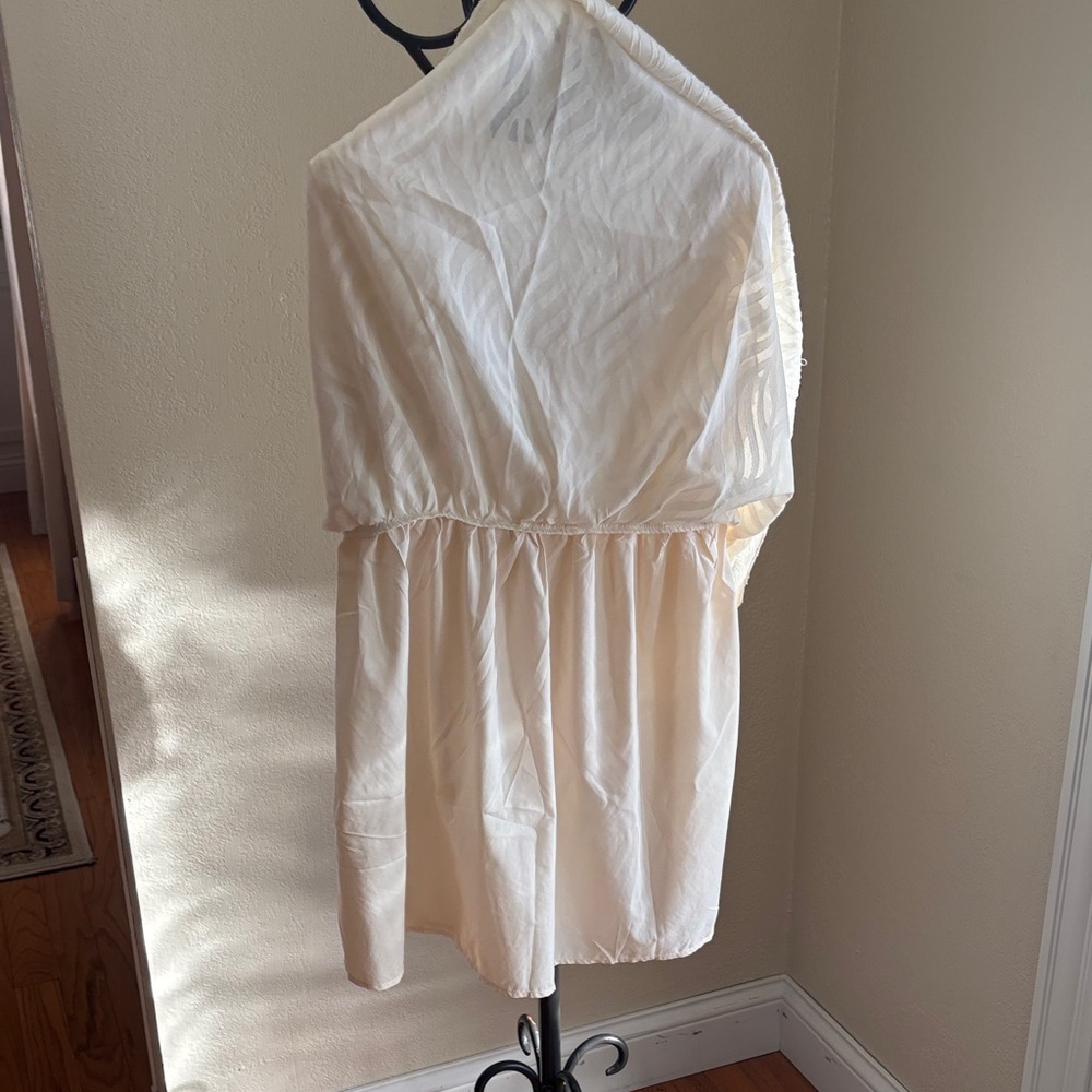 SHEIN.Elegant Ivory Ruffle Sleeve Dress💝Sz Small(4) - Picture 7 of 9